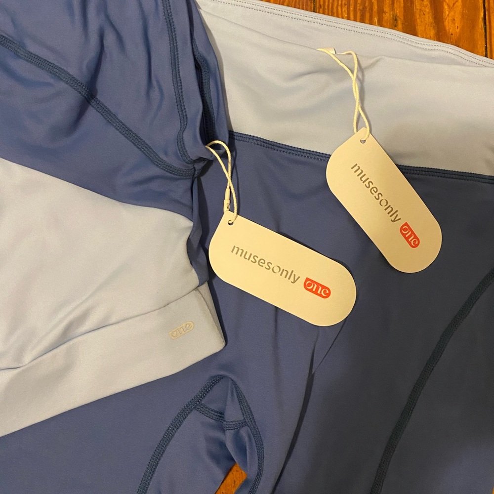 museonly one blue biker short set - Picture 3 of 6